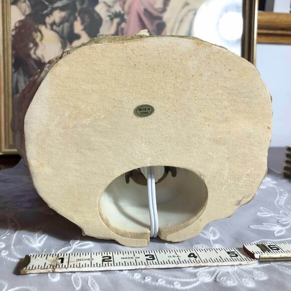 Sculptured Angel & nativity scene nightlight - Picture 10 of 10